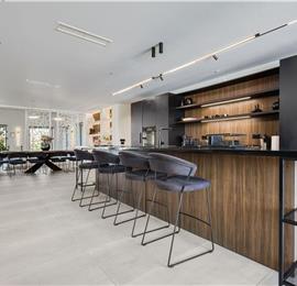 5 bedroom luxury seaside villa with indoor & outdoor pool, near Acharavi, sleeps 10